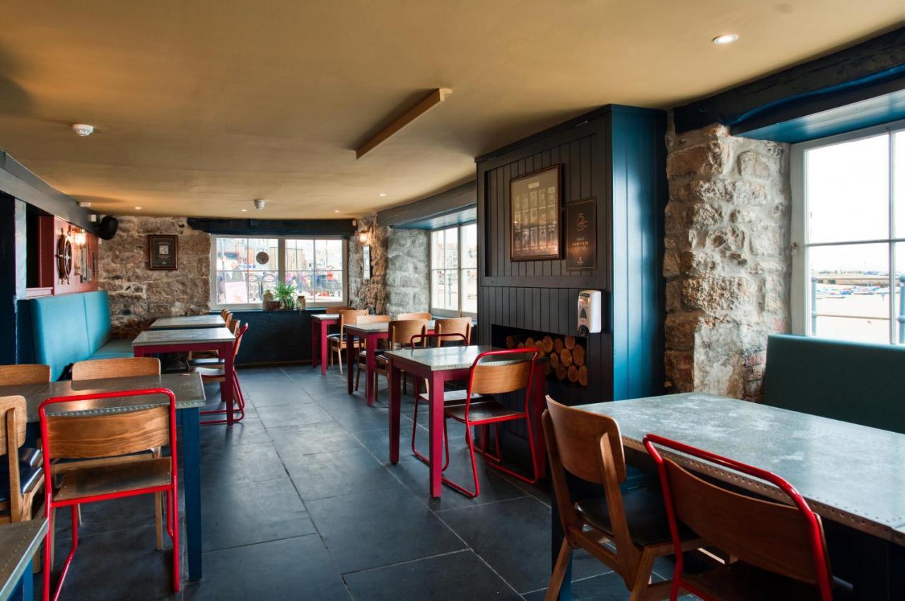 St Ives Lifeboat Inn מראה חיצוני תמונה